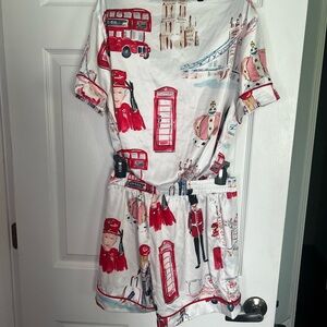 Sheshow LONDON Satin 2 Piece Pajama Set Size:Small